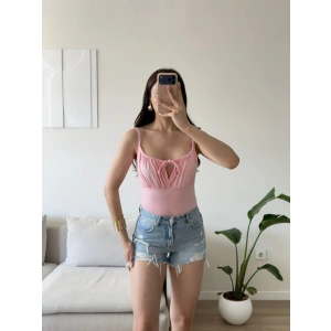 Ön Bağcık Askılı Bodysuit - PEMBE