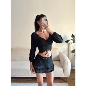 Ön Büzgülü Balon Kol Crop - SİYAH