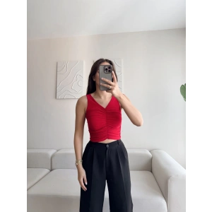 Ön Büzgülü V Yaka Crop - KIRMIZI