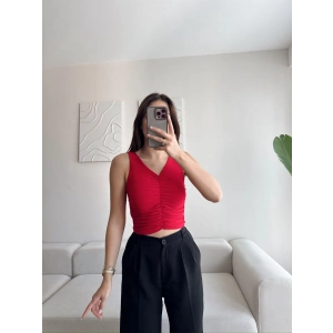 Ön Büzgülü V Yaka Crop - KIRMIZI