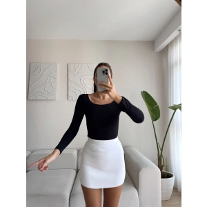 Oval Yaka Çift Kat Crop - SİYAH