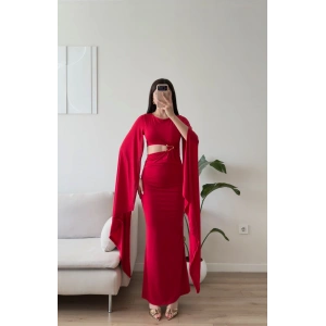 Pelerin Kol Tokalı Maxi Elbise - KIRMIZI