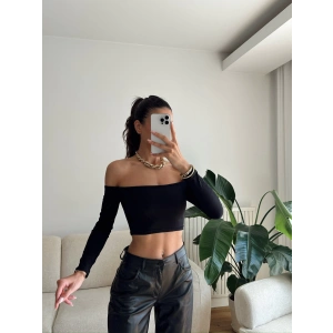 Madonna Yaka Crop - SİYAH