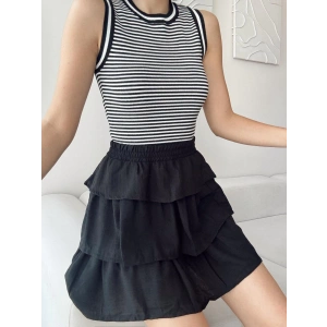 Pileli Kloş Etek - SİYAH