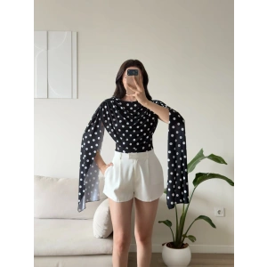 Puantiyeli Drapeli Pelerin Bodysuit - SİYAH