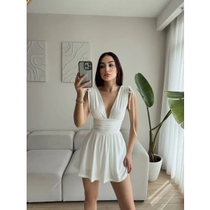 Şortlu Bağlamalı V Dekolte Elbise - BEYAZ