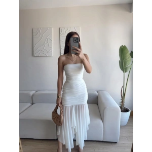 Straplez Eteği Şifon Elbise - BEYAZ