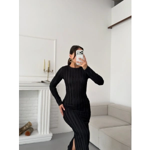 Ters Dikiş Yırtmaçlı Elbise - SİYAH