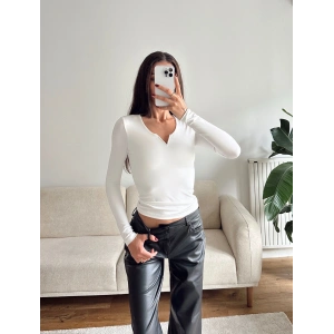 V Detay Sandy Bluz - BEYAZ