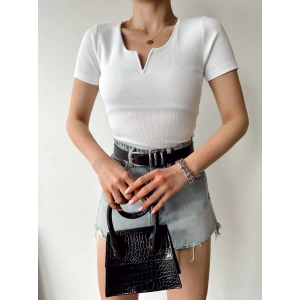 V Yaka Kaşkorse Crop-BEYAZ