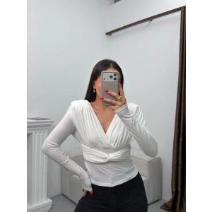 Vatkalı Drapeli Bluz - BEYAZ