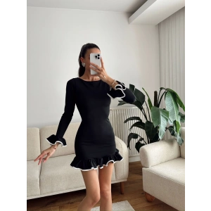 Volan Detaylı Siyah Mini Elbise - SİYAH