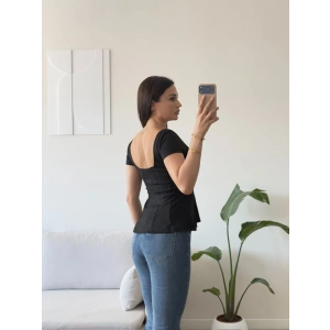 Volanlı Oval Yaka Bluz - SİYAH