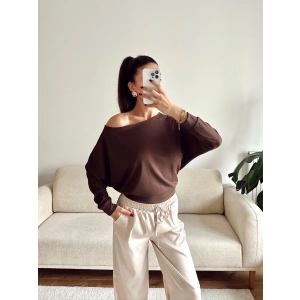 Yarasa Kayık Yaka Bluz - KAHVE