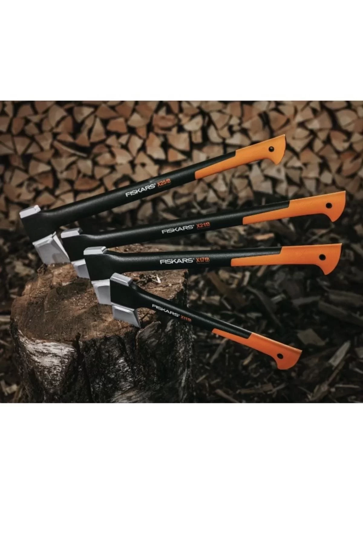 Fiskars X17 Yarma Kamp Baltası M