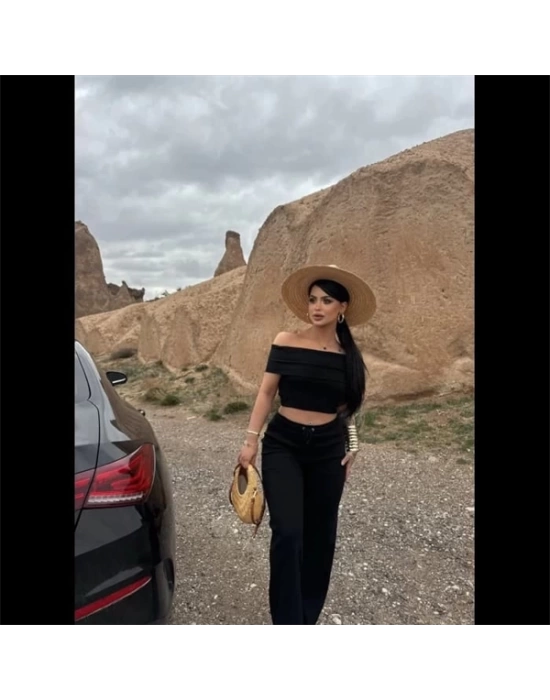 Madonna yaka bol paça pantolonlu takım
