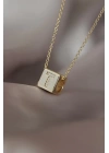 Gold Renkli Küp Model Zirkon Taşlı T Harfli Kolye