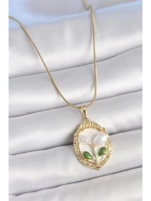 316L Çelik Gold Renk Zincir Beyaz Mineli İncili Çiçek İşlemeli Portre Model Kadın Kolye