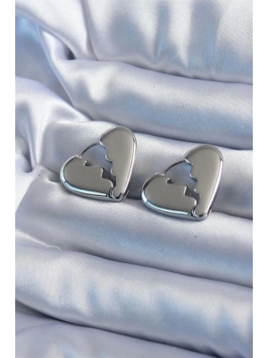 Gümüş Renk Kırık Kalp Model Pirinç Kadın Küpe