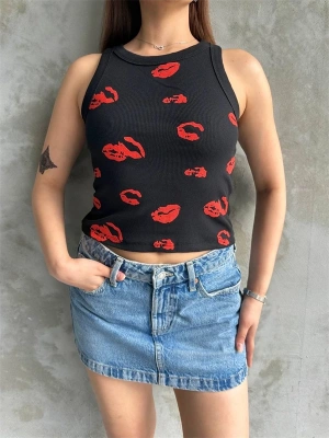 Öpücük baskılı bluz