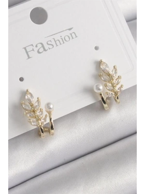 Pirinç Gold Renk Zirkon Taşlı Yaprak Model İnci Detay Küpe