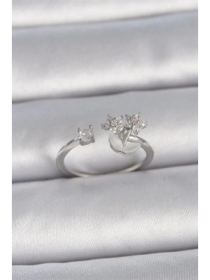 Pirinç Gümüş Renk Ayarlanabilir Zirkon Taşlı Yıldız Model Kadın Yüzük