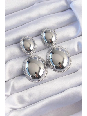 Pirinç Gümüş Renk İri Bombeli İşlemeli Küpe