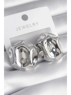 Pirinç Gümüş Renk İşlemeli Top Model Kadın Küpe