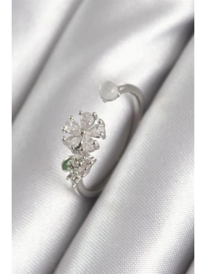 Pirinç Gümüş Renk Zirkon Taşlı Çiçek Model Kadın Yüzük