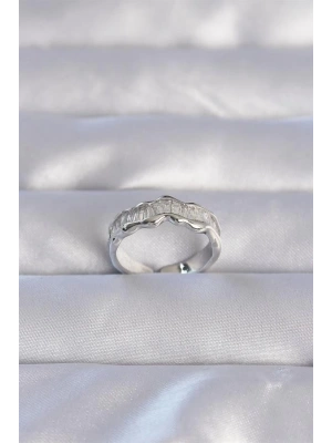 Pirinç Gümüş Renk Zirkon Taşlı Dalgalı Su Yolu Model Ayarlanabilir Yüzük