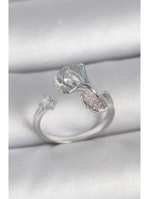 Pirinç Gümüş Renk Zirkon Taşlı Deniz Kabuğu Model Ayarlanabilir Kadın Yüzük