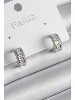 Pirinç Gümüş Renk Zirkon Taşlı Halka Model Kadın Küpe