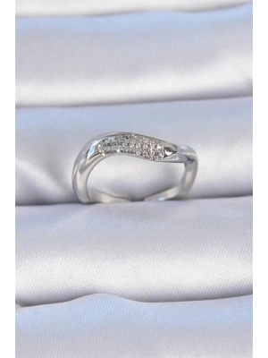 Pirinç Gümüş Renk Zirkon Taşlı Kadın Yüzük