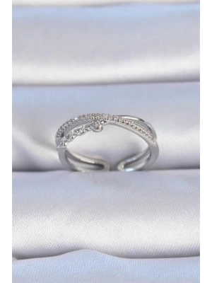 Pirinç Gümüş Renk Zirkon Taşlı Kadın Yüzük