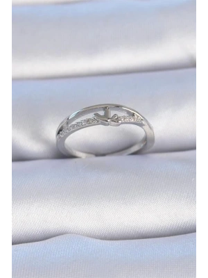 Pirinç Gümüş Renk Zirkon Taşlı Kalp Model Kadın Yüzük