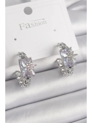 Pirinç Gümüş Renk Zirkon Taşlı Kutup Yıldız İşleme Detay Kadın Küpe