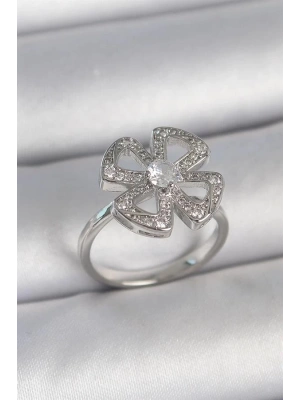 Pirinç Gümüş Renk Zirkon Taşlı Yonca Model Ayarlanabilir Kadın Yüzük