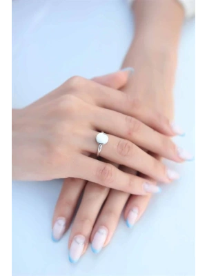 Yuvarlak Plaka Gümüş Renk Kadın Yüzük