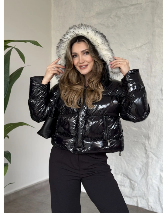 Marka model yanı lastik detaylı parlak mont siyah