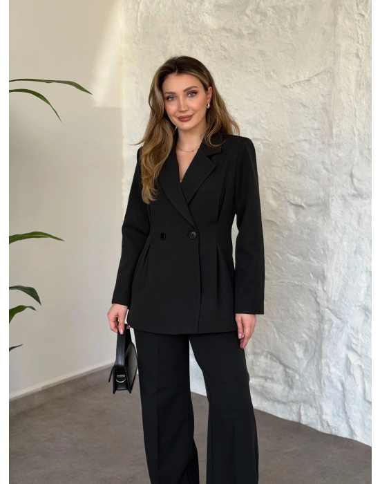 Belden oturan çift düğme detaylı takım siyah