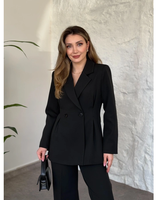 Belden oturan çift düğme detaylı takım siyah