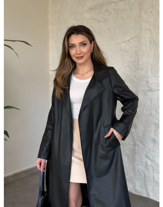 Uzun belinden kuşaklı deri trenç