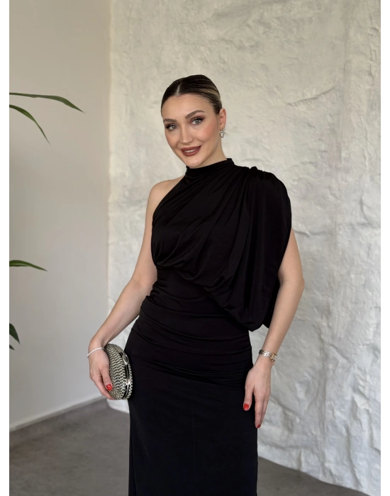 Tek omuz yarasa kol detaylı büzgülü elbise siyah