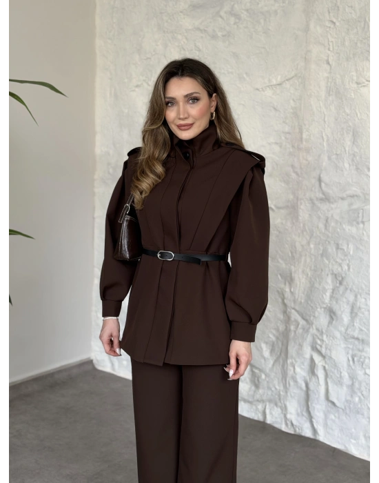 Boğazlı omuzu apoletli gizli düğmeli kemerli takım acı kahve