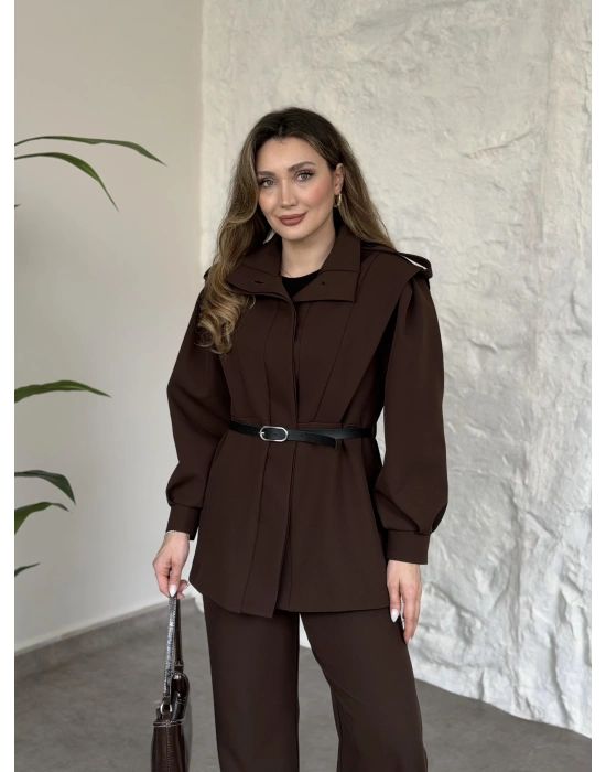 Boğazlı omuzu apoletli gizli düğmeli kemerli takım acı kahve