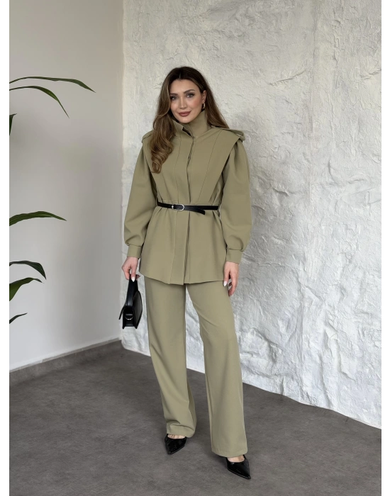 Boğazlı omuzu apoletli gizli düğmeli kemerli takım yeşil