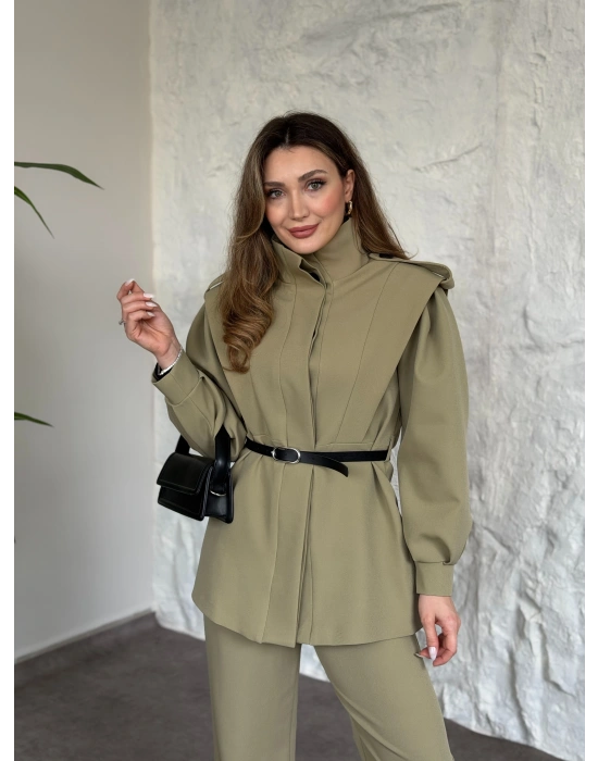 Boğazlı omuzu apoletli gizli düğmeli kemerli takım yeşil