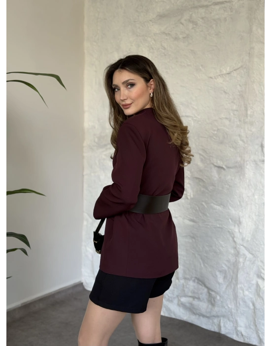 Düğmesiz geniş kemerli blazer ceket bordo