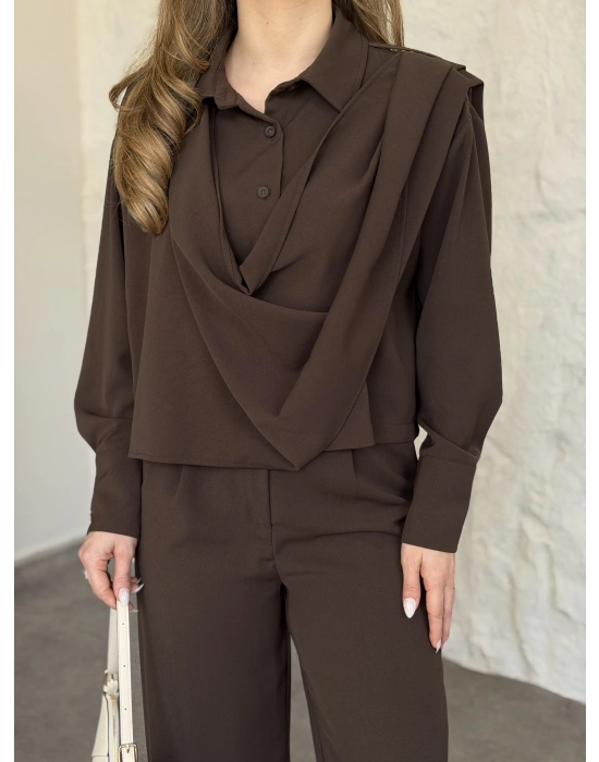 Şal detaylı ikili takım kahve