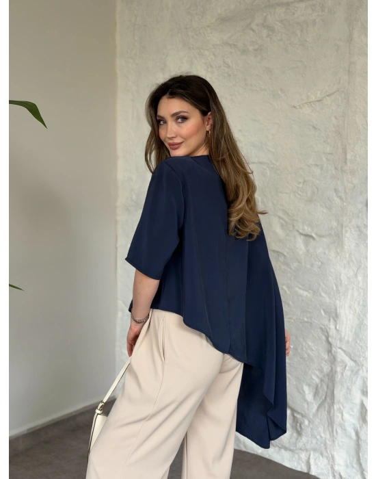 Asimetrik kesim vatkalı dökümlü bluz siyah